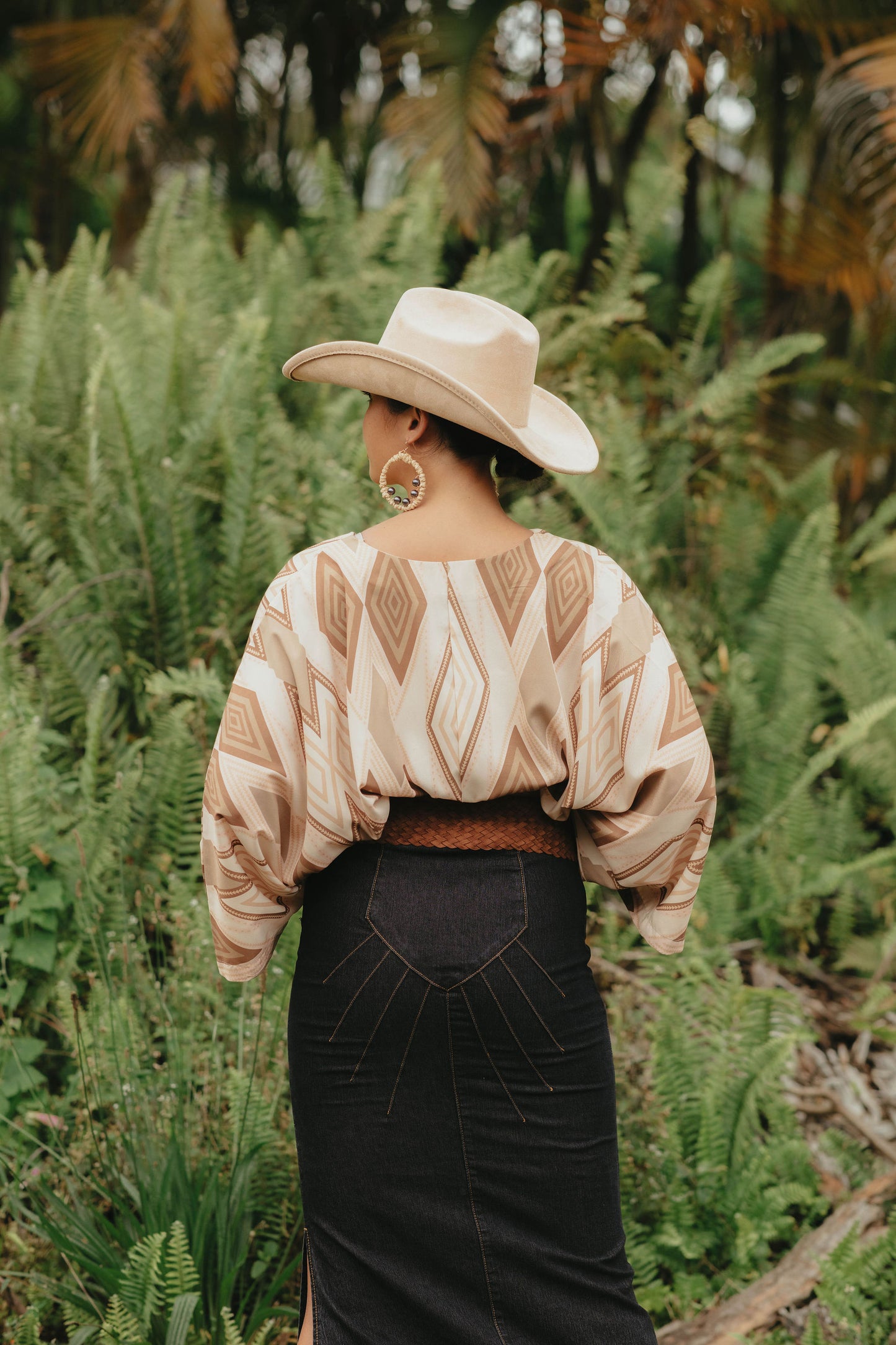 BATWING BLOUSE