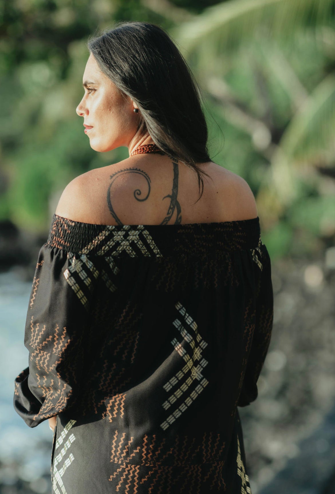 KUAHIWI SMOCK LONG SLEEVE DRESS (Black/Gold/Rust)