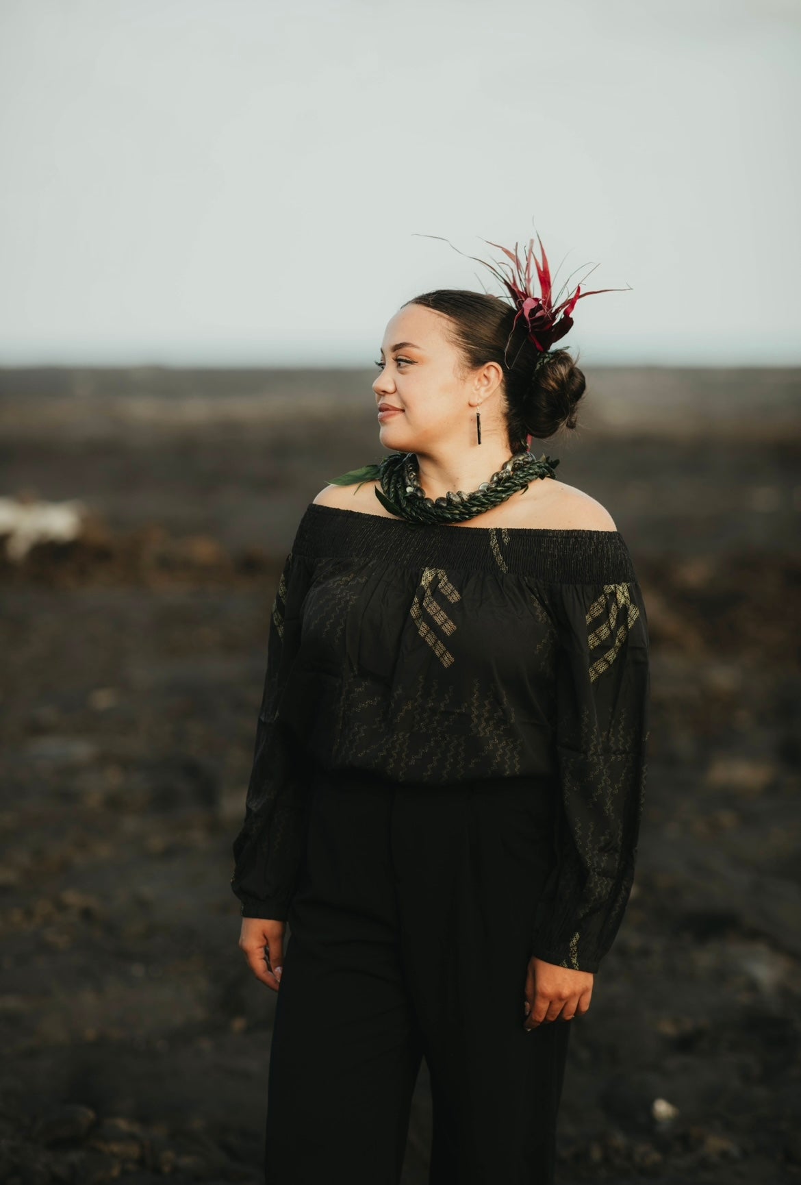 NĀ KUAHIWI OFF THE SHOULDER SMOCKING TOP