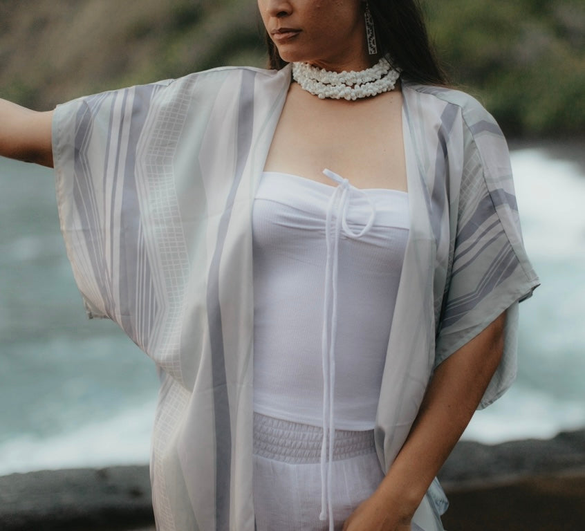 KAULIKE SHORT KIMONO